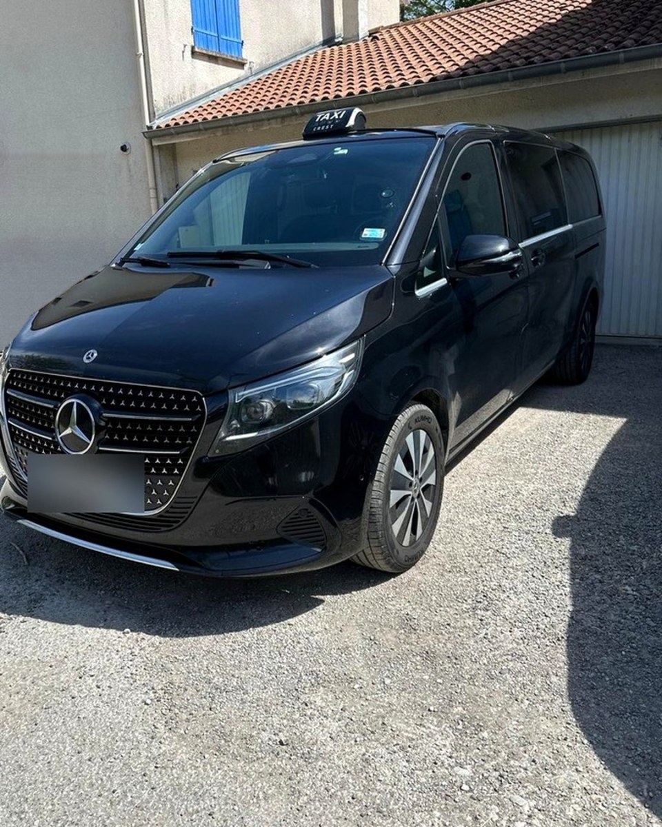 Mercedes Classe V noir de JO Taxis
